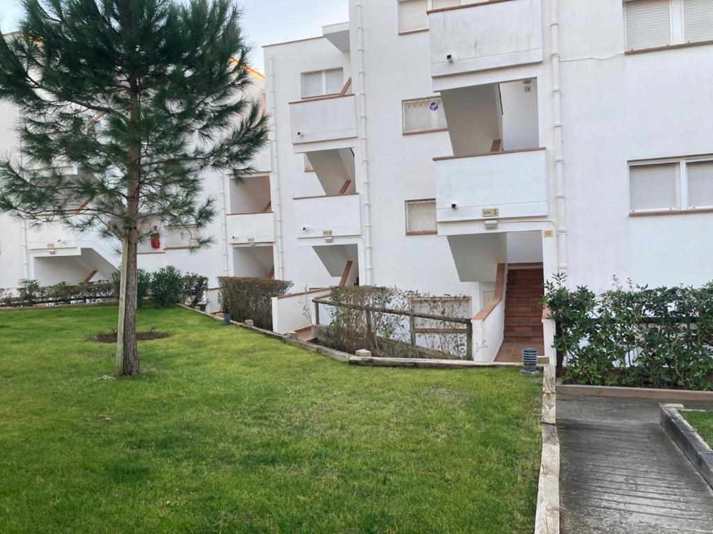Apartamento Edificio Lirios Politur Платья-де-Аро Экстерьер фото